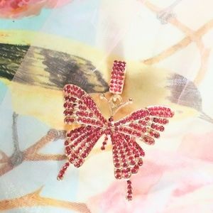 🦋Pink Butterfly pendant